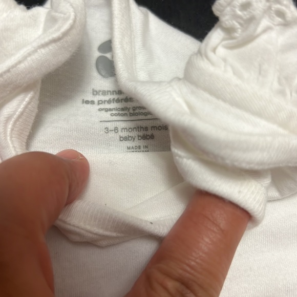 Baby gap onesie 3-6 months - Picture 4 of 5